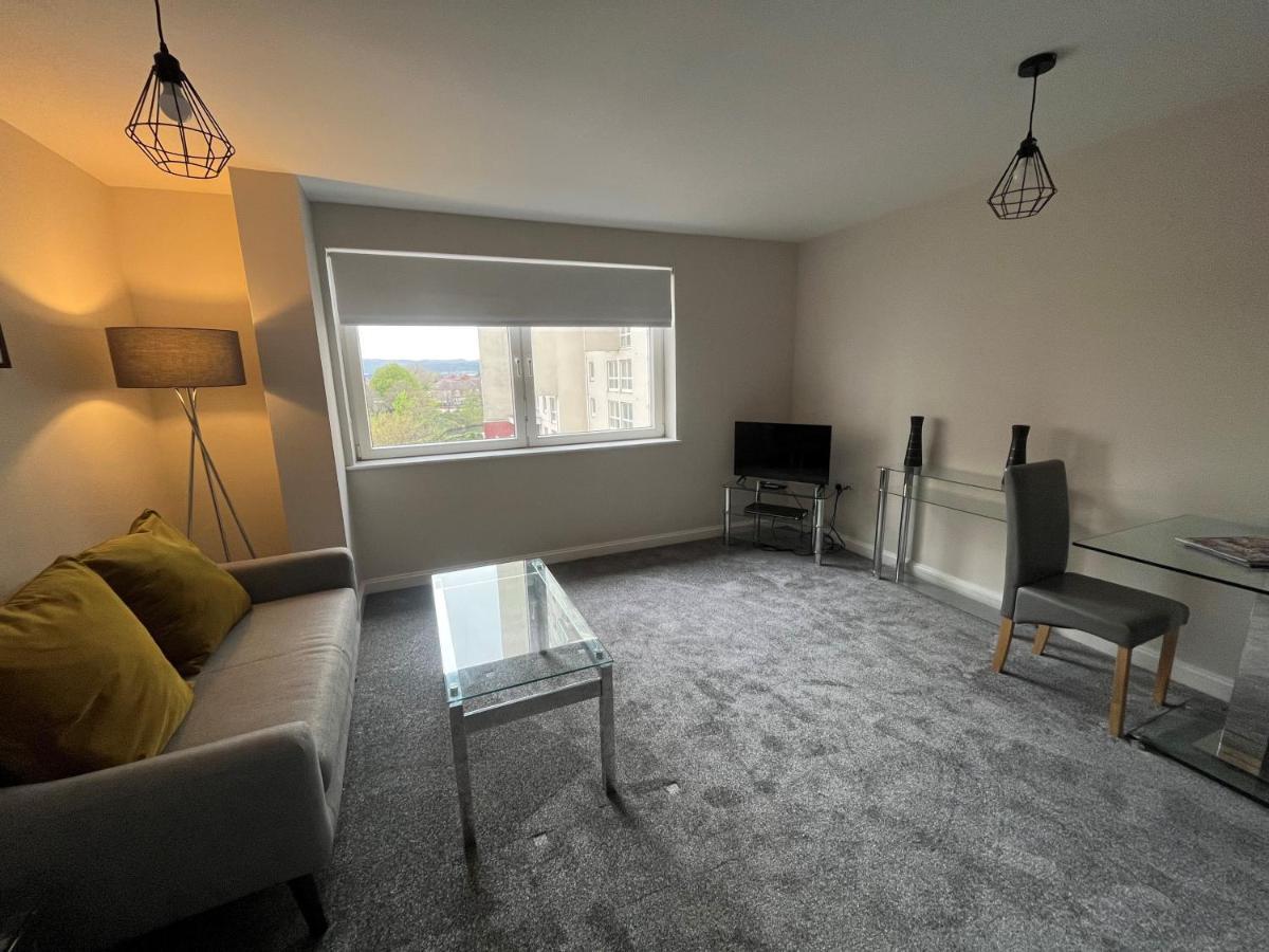 Century Wharf Apartments By Urban Space Cardiff Exterior foto